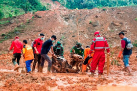 Death toll from Indonesia's landslides rises to 44