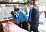 Bệnh viện Bạch Mai thông tin vụ nhiễm độc methanol tại Bắc Ninh
