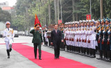 越南国家主席武文赏出席2022年全军典型青年军队表彰会