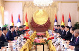 Dành ưu tiên cao nhất cho việc củng cố, vun đắp quan hệ Việt Nam-Lào