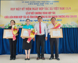 Họp mặt kỷ niệm 12 năm Ngày hợp tác xã Việt Nam