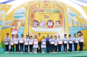 “越南青年—锻德炼才、走向未来”节日：许多项切实和有意义的活动