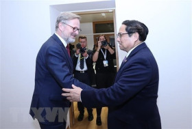 捷克总理彼得·菲亚拉访越之行为两国传统友好合作关系注入新动力