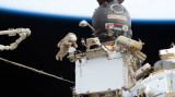 Hai phi hành gia người Nga thực hiện chuyến đi bộ ngoài không gian