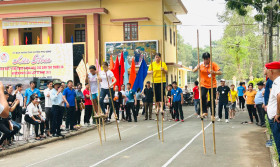 富教县少数民族同胞文化体育节热闹非凡