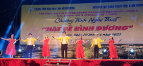 Đặc sắc chương trình nghệ thuật "Hát về Bình Dương"