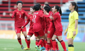 Nữ Việt Nam ra quân suôn sẻ ở SEA Games