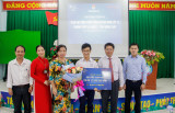 Học sinh lớp 12 đầu tiên tỉnh Đồng Tháp nhận học bổng toàn phần từ Trường Đại học Quốc tế Miền Đông