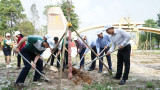 Vietcombank trồng 1.000 cây xanh tại Khu di tích lịch sử Chiến khu Đ