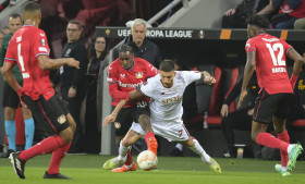 Roma vào chung kết Europa League