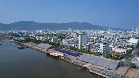 岘港市为2023年岘港市国际烟花节做好充分的准备工作