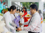 12 học sinh Trường THPT Chu Văn An nhận học bổng toàn phần từ Trường Đại học Quốc tế Miền Đông