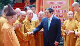 佛历2566年佛诞大典：范明政总理向越南佛教协会致以美好节日祝福