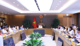 'Bằng mọi giải pháp, phải sớm có đủ vaccine tiêm cho trẻ'