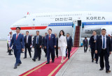 Tổng thống Yoon Suk Yeol đến Hà Nội, bắt đầu thăm chính thức Việt Nam