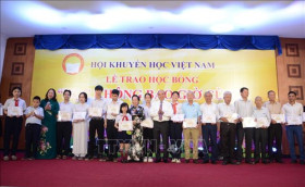 国家副主席武氏映春：将助学运动与提高人力资源质量相结合