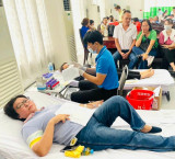 Công nhân viên chức, người lao động tham gia hiến máu tình nguyện
