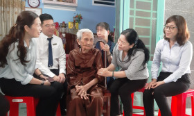 Socially-privileged families in Thu Dau Mot city sponsored in all aspects
