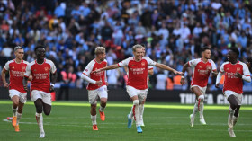 Arsenal hạ Man City ở loạt luân lưu Siêu Cup Anh
