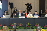 Vietnam attend AEM consultations with partners in Indonesia