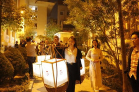 Chuyên gia: Hà Nội cần khai thác hiệu quả tiềm năng du lịch đêm