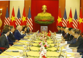 越共中央总书记阮富仲与美国总统拜登举行会谈