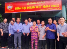 Thu Dau Mot City does many activities to care for poor households