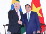 越南政府总理范明政与巴西总统卢拉·达席尔瓦举行会谈