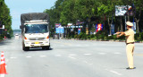 Huyện Bàu Bàng: Xử lý nhiều trường hợp vi phạm tải trọng, kích thước thành thùng phương tiện