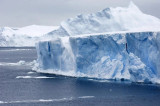 Antarctic winter sea ice hits 'extreme' record low