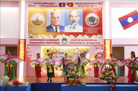Vietnamese children around the world enjoy Mid-Autumn Festival