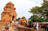 Đưa Lễ hội Katê trở thành sản phẩm du lịch đặc sắc của Bình Thuận