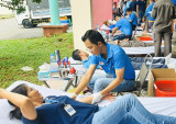 Thuan An receives more than 310 units of blood from volunteers and students