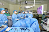 Bệnh viện Trung ương Huế đạt giải Nhất Đông Nam Á về mổ nội soi đại tràng