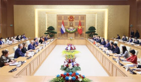 越南政府总理范明政与荷兰首相马克·吕特举行会谈