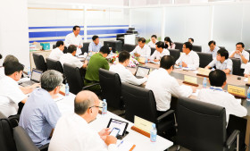 需要努力以在行政改革中有更多的积极变化