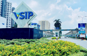 Construction of industrial park infrastructure integrated with urbanization