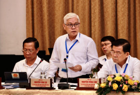 Making Southeastern region develop dynamically, promoting other economic regions