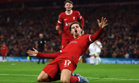 Liverpool thắng đậm để vào bán kết Cup Liên đoàn
