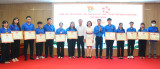 Volunteers commended for assisting online public services