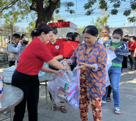 For all disadvantaged people to have a warm Tet