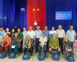 Ban liên lạc Quân dân y Chiến khu Đ: Khám bệnh, tặng quà tết gia đình chính sách, hộ nghèo tại Long An