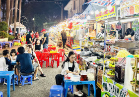 Lung linh sắc màu tại tuần lễ Văn hóa - Ẩm thực Đất Thủ 2024