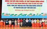 Đoàn công tác Ủy ban Trung ương MTTQ Việt Nam: Thăm, tặng quà cho 1.000 đối tượng có hoàn cảnh khó khăn tại Bình Dương