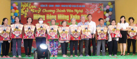 Bring happy spring to disadvantaged groups