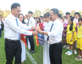 2023-2024学年平阳省第11次扶董运动会开幕