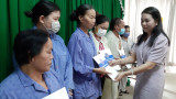 Bảo hiểm Xã hội tỉnh Bình Dương thăm hỏi, tặng quà tết cho bệnh nhân nghèo