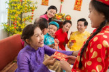 春节派压岁钱——越南由来已久的传统习俗