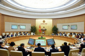 越南政府总理范明正：加快落实甲辰春节后主要工作任务