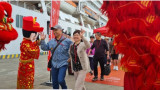Ha Long port welcomes first int'l cruise ship in the Year of the Dragon